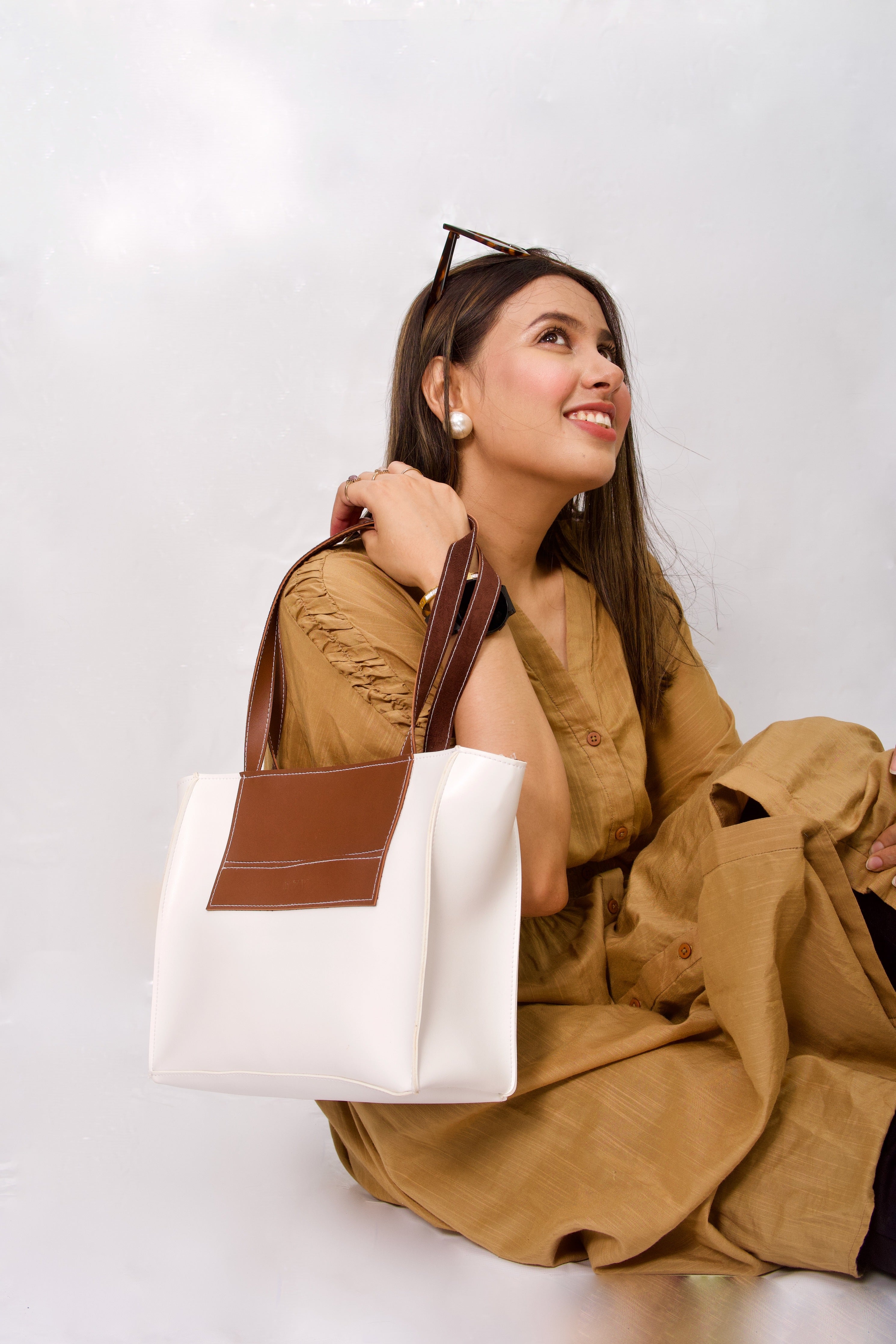 Everyday Tote - White & Brown